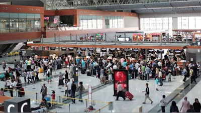 'Qashqadaryolik aldangan ayol vazirlik yordamida O`zbekistonga qaytarildi'ning rasmi