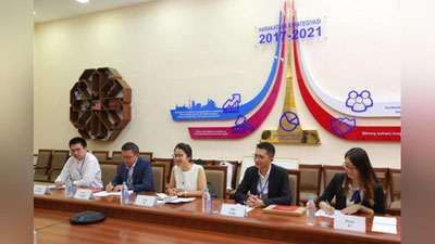 'Tez kunda O`zbekiston-Xitoy biznes inkubatorlari, yoshlar savdo markazi ish boshlaydi'ning rasmi