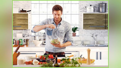 'Байрам куни эркаклар ошхонада енг шимарганда...'ning rasmi