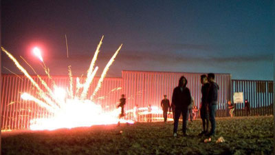 'Meksikada pirotexnika portlashi oqibatida 23 kishi og`ir yaralandi, 24 kishi halok bo`ldi'ning rasmi