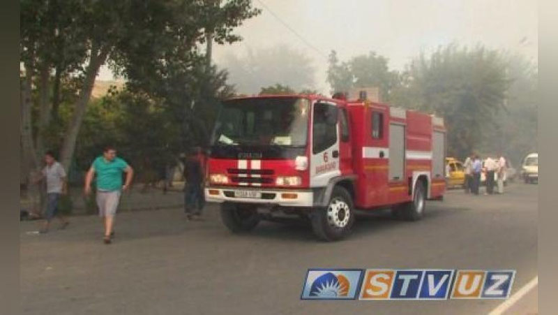 Изрображение 'В САМАРКАНДЕ 8 ДОМОВ СГОРЕЛИ ДОТЛА (ВИДЕО)'