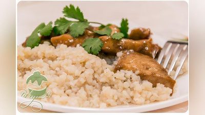 Изрображение 'РЕЦЕПТ ДНЯ: КУРИНОЕ ФИЛЕ С ГРЕЧНЕВОЙ КРУПКОЙ'