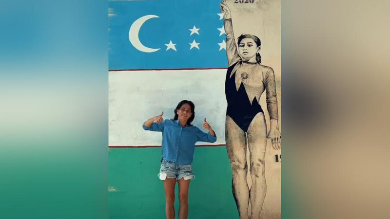 Изрображение 'Оксане Чусовитиной пришлось по душе уличное граффити в Ташкенте в ее честь (видео)'