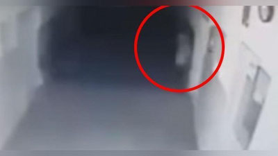 'Arvoh temiryo`lda yo`lovchini ta`qib etdi (Video)'ning rasmi