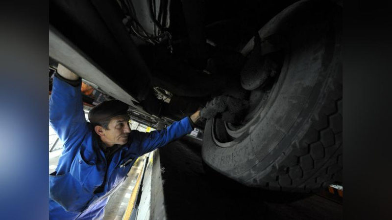 Изрображение 'ТЕХОСМОТР ГРУЗОВИКОВ БУДЕТ ДОРОЖЕ ОБХОДИТЬСЯ ВЛАДЕЛЬЦАМ'