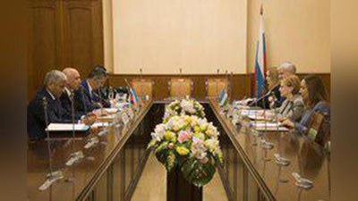 '​Sog`liqni saqlash vaziri Alisher Shodmonov rossiyalik hamkasbi bilan uchrashdi'ning rasmi