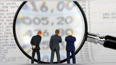 'Vazirlik, idora hamda hokimliklardagi mavjud 13 827 ta vakant lavozimiga 212 mingdan ziyod nomzod hujjat topshirgan'ning rasmi