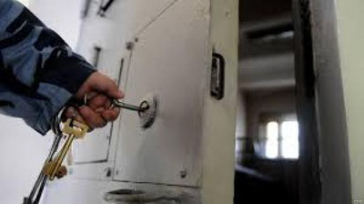 'Farg`onada yosh yigit IIB binosida qo`lini kesdi'ning rasmi