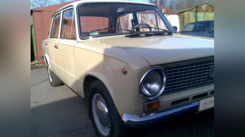 Изрображение 'ДВОЕ ТАШКЕНТСКИХ ПОДРОСТКОВ УГНАЛИ АВТО И ВРЕЗАЛИСЬ В БОРДЮР'