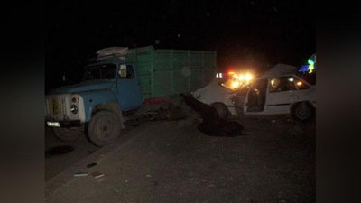 'Ҳайдовчи телефонга чалғиганлиги оқибатида икки йўловчи вафот этди'ning rasmi