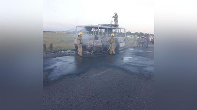 Изрображение 'На трассе "Самарканд-Бухара" загорелся автобус (видео)'