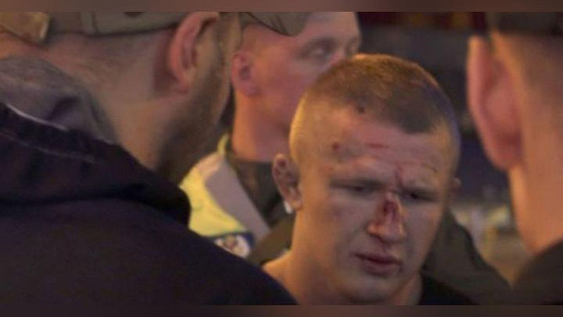 'Kievda bezorilar “Liverpul” muxlislarini do`pposlashdi (Video)'ning rasmi