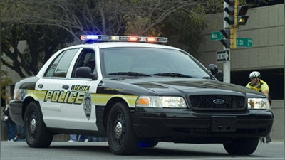 'AMERIKALIK FUQARO MAST HOLDA MAShINA HAYDAGANI UChUN O`ZINING USTIDAN POLISIYaGA ARZ QILDI'ning rasmi