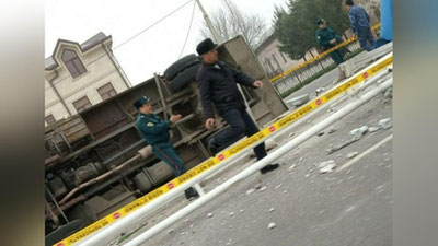 'Toshkentda avtobus ag`darilib ketdi (foto, video)'ning rasmi