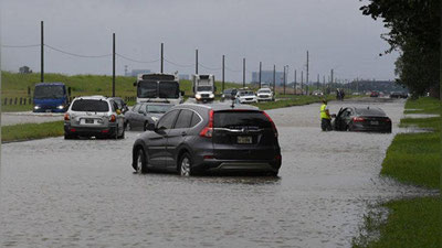 'Suv toshqinidan endi qutulgan shahar yana suv ostida qoldi (Video)'ning rasmi
