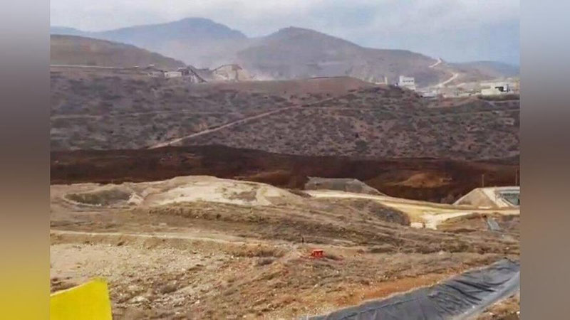 Изрображение 'Ядовитый оползень сошел на руднике в Турции: ведутся поиски 9 человек (видео)'