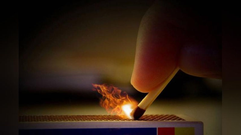 Изрображение 'В ФЕРГАНСКОЙ ОБЛАСТИ 9-ЛЕТНИЙ МАЛЬЧИК СГОРЕЛ ЗАЖИВО В АВТОМОБИЛЕ'