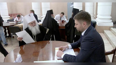 Изрображение 'КАК ПРОХОДИЛО ГОЛОСОВАНИЕ НА ВЫБОРАХ ПРЕЗИДЕНТА РФ В УЗБЕКИСТАНЕ: ФОТО, ВИДЕО'