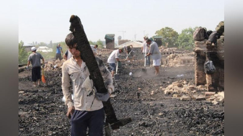 'Bektemir tumanida sodir bo`lgan yon0inda 27 ta xonadon zarar ko`rdi'ning rasmi