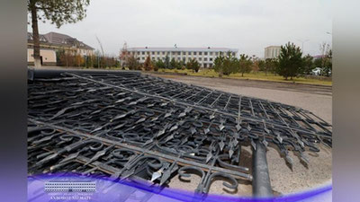 'Зоир Мирзаев Тошкент вилояти ҳокимлиги биносини ўраб турган панжараларни олдириб ташлади'ning rasmi