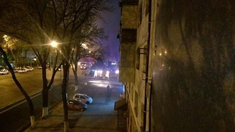Изрображение 'В ТАШКЕНТЕ СГОРЕЛИ ПИЦЦЕРИЯ И КАФЕ (ФОТО, ВИДЕО)'