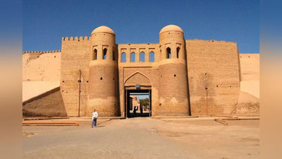 'Britaniyalik jurnalist O`zbekiston mo`jizalarini kashf etdi'ning rasmi