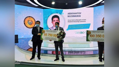 Изрображение 'Призерам международных олимпиад по школьным предметам вручили денежные премии'