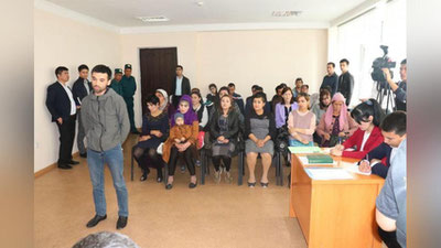 '400 nafardan ortiq hisobda turgan mahkumlarning 70 nafarga yaqini ishga joylashtirildi'ning rasmi