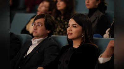 'Taniqli pianinochi qadrdon liseyning 80 yilligiga bag`ishlab konsert o`tkazdi (foto)'ning rasmi