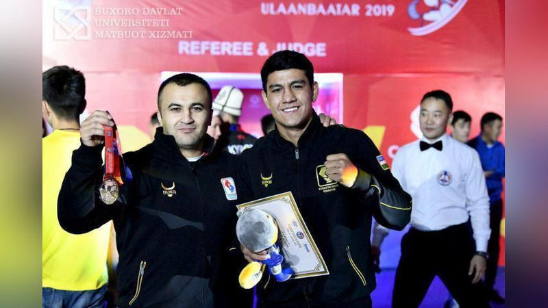 'BuxDU talabasi Osiyo chempioni bo`ldi'ning rasmi