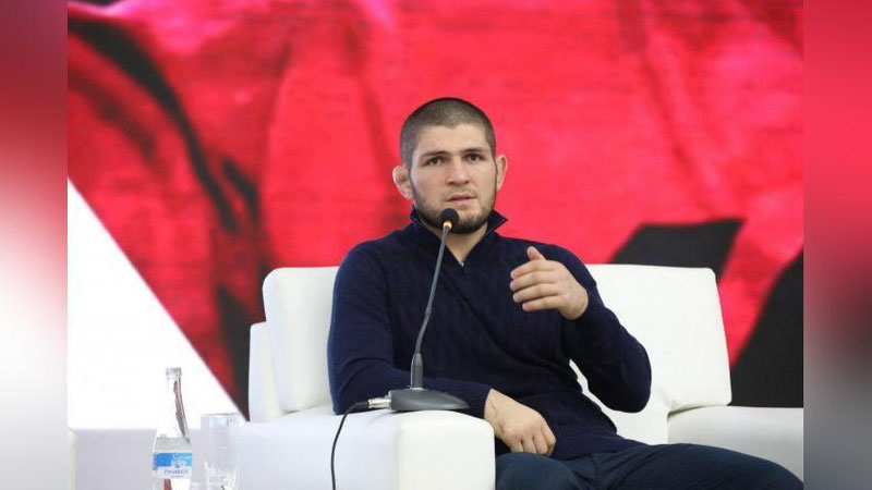 'Ҳабиб Нурмагомедов “Нархоз” талабаларига помидор сотувчиси бўлиши ҳақидаги сирини ошкор этди?'ning rasmi