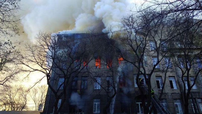 Изрображение 'Пожар в Одессе: в городе объявлен двухдневный траур (видео)'