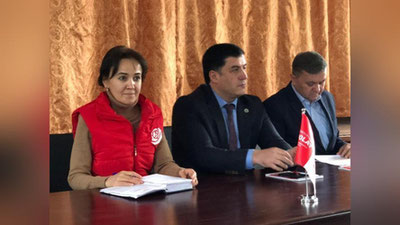 'Hali deputatlikka saylanmagan nomzod aholining bir qator muammolarini hal qildi (foto)'ning rasmi