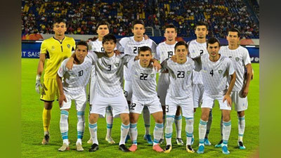 'Bugun futbolchilarimiz chorak final yo`llanmasi uchun maydonga chiqishadi'ning rasmi