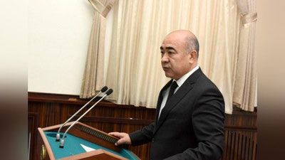 'Zoyir Mirzaev Toshkentda ta`lim olayotgan 24 nafar qashqadaryolik talabaning shartnoma pullarini to`lab berdi'ning rasmi