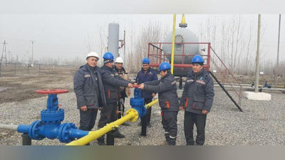 '"O`zbekneftgaz": "Uchtepa neft va gaz koni"ning quduqg`idagi tabiiy gaz magistral liniyasiga uzatila boshlandi'ning rasmi
