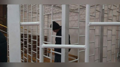 'Namanganda ayolini o`ldirib, bir oylik go`dagini onasiz qoldirgan erkak 9 yilga qamaldi'ning rasmi