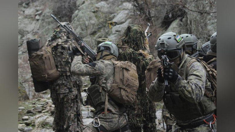 'Harbiylar “Tog` qo`riqchisi” qishki o`quv kursida toblandi (foto)'ning rasmi