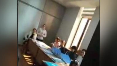 'Zulfiya nomidagi davlat mukofotiga tasdiqlangan qizlar yashirincha tasvirga olindi!? (video)'ning rasmi