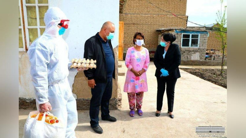 'Ehsonni kamsitgan nurafshonlik ayol voqeasiga Toshkent viloyati hokimligi munosabat bildirdi'ning rasmi