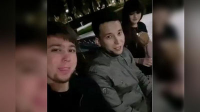 'Amir Temur haykalidan koronavirusni daf qilishni so`rab, "eplagan karantinda ham yuraveradi" deya qiyqirgan yoshlar qamaldi (video)'ning rasmi