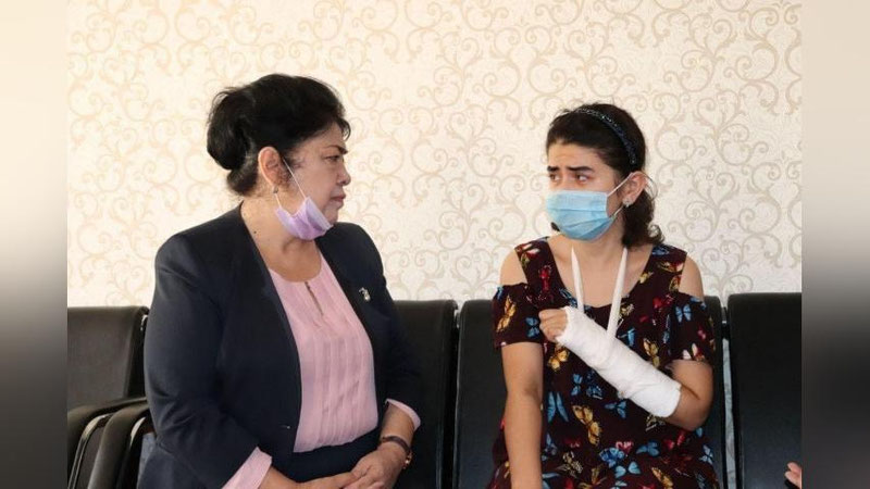 Изрображение 'В Самарканде начинается суд над мужчиной, годами истязавшего жену'