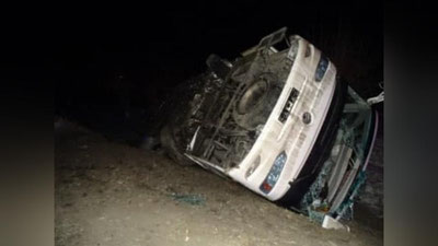 'Samarqandda 20 nafar yo`lovchisi bo`lgan avtobus ag`darilib ketdi'ning rasmi