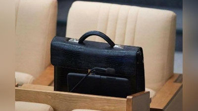 '1 yanvardan maktablarda yangi lavozim joriy etiladi'ning rasmi