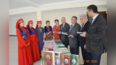 'Qoraqalpoq davlat universitetida “Alisher Navoiy adabiy merosining o`rni” mavzuida anjuman o`tkazildi'ning rasmi