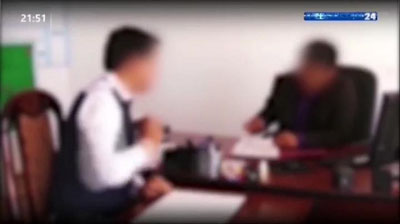 'Toshkentda 4 milliard so`m kredit ajratish uchun tadbirkordan 15 ming dollar talab qilgan bank raisi qo`lga olindi'ning rasmi