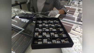 Изрображение 'Журналистам показали производство на новом ювелирном заводе в Ташкенте (фото)'