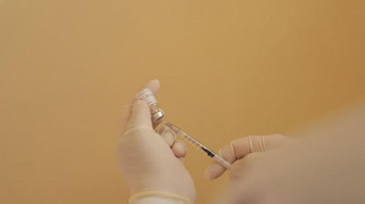 Изрображение 'Добровольцы в Узбекистане начали получать третью дозу китайской вакцины'