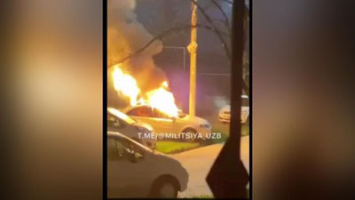 'Toshkentda tunda uy oldida turgan "Lasetti" yonib ketdi (video)'ning rasmi