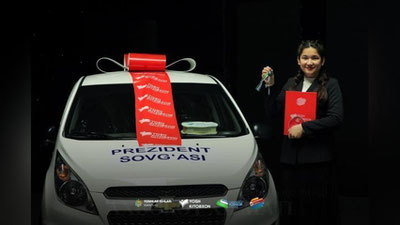 '«Yosh kitobxon» tanlovi g`oliblariga Prezident sovg`asi topshirildi'ning rasmi